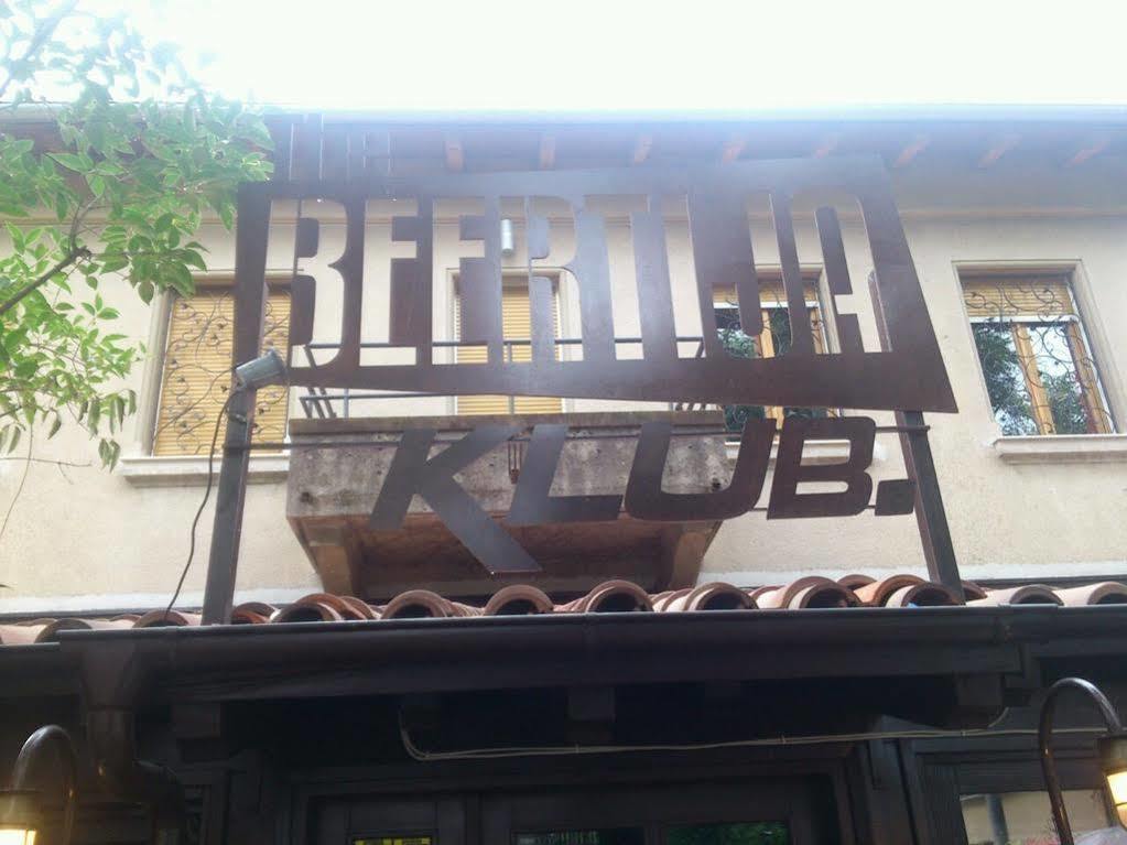 Das Hostel Rijeka Buitenkant foto
