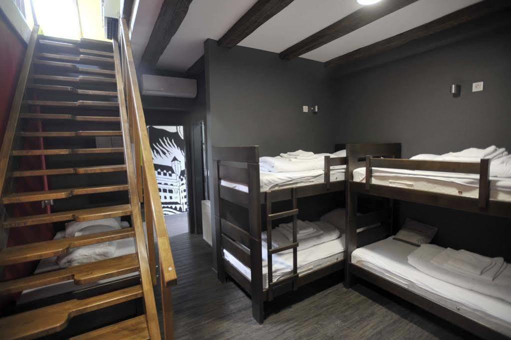 Das Hostel Rijeka Buitenkant foto